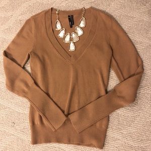 Take Out V-neck Sweater